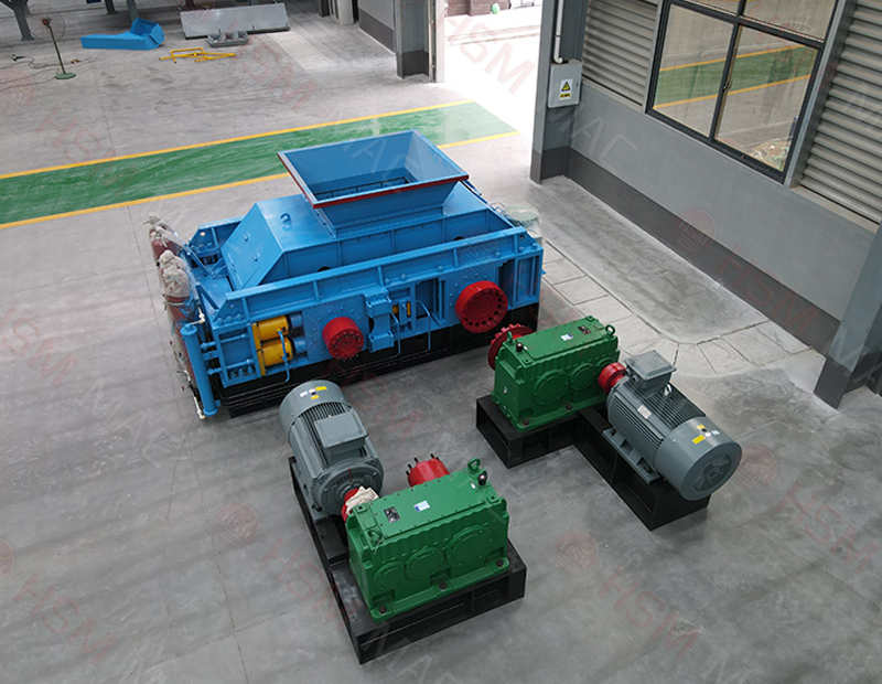 液壓超細破碎對輥機出料細膩，粒度可控，滿足細料加工需求