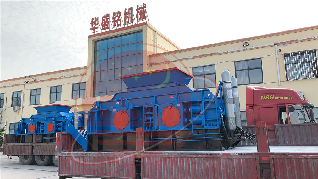 大型液壓對輥破碎機(jī)