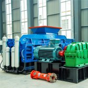 時產(chǎn)20噸的鉀長石制砂機(jī)多少錢一臺