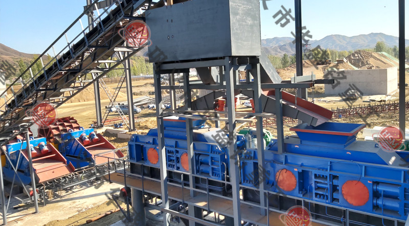 對輥制砂機(jī)