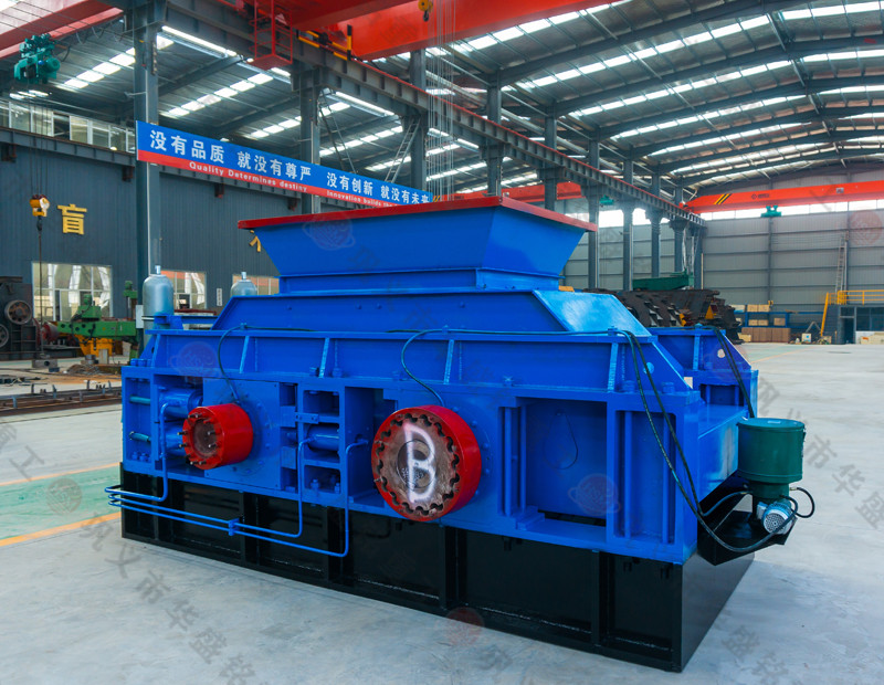 碳素對(duì)輥破碎機(jī)設(shè)備中對(duì)輥的選購(gòu)應(yīng)注意哪些方面？